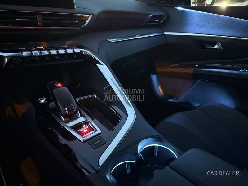 Peugeot 5008 1.5hdi/GT/AUT/360