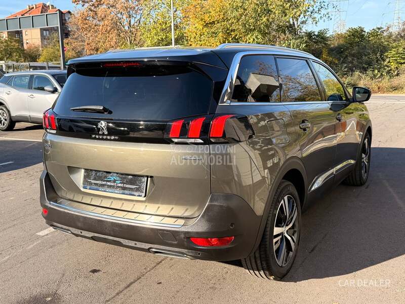 Peugeot 5008 1.5hdi/GT/AUT/360