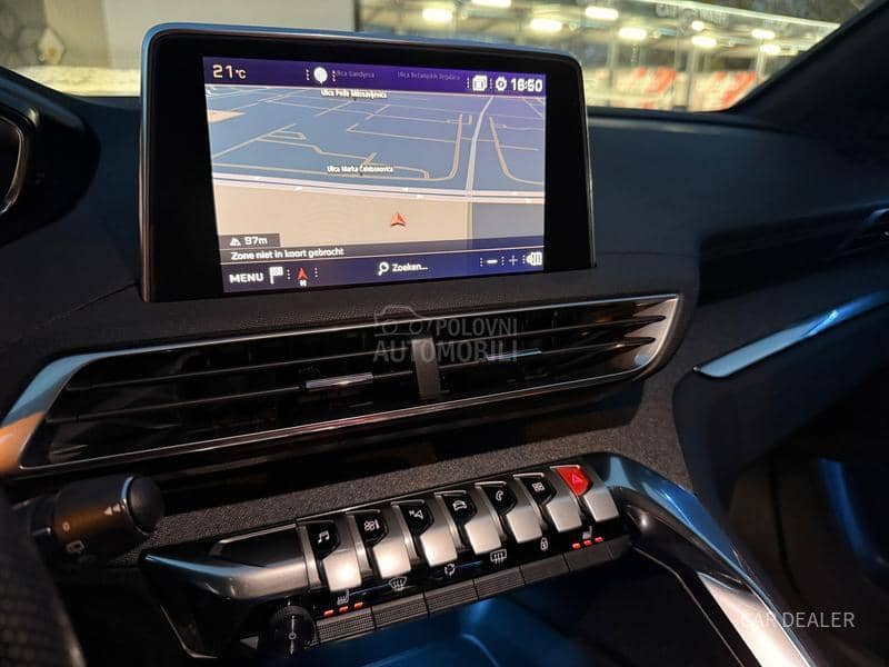 Peugeot 5008 1.5hdi/GT/AUT/360