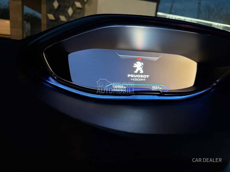 Peugeot 5008 1.5hdi/GT/AUT/360