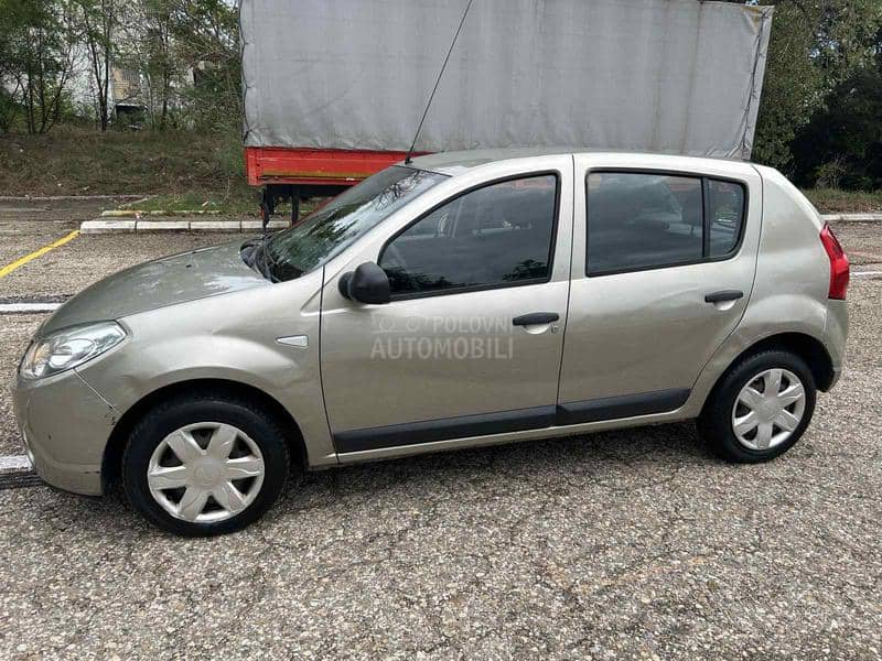Dacia Sandero AMBIENCE 1,4