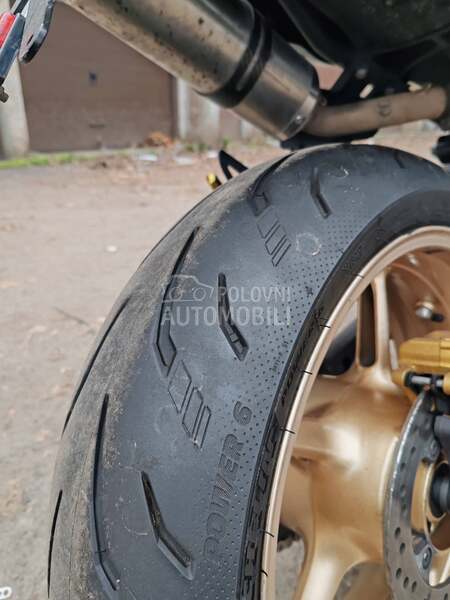 Triumph Street Triple R 675