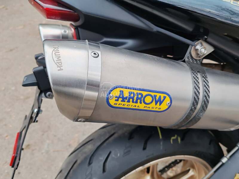 Triumph Street Triple R 675