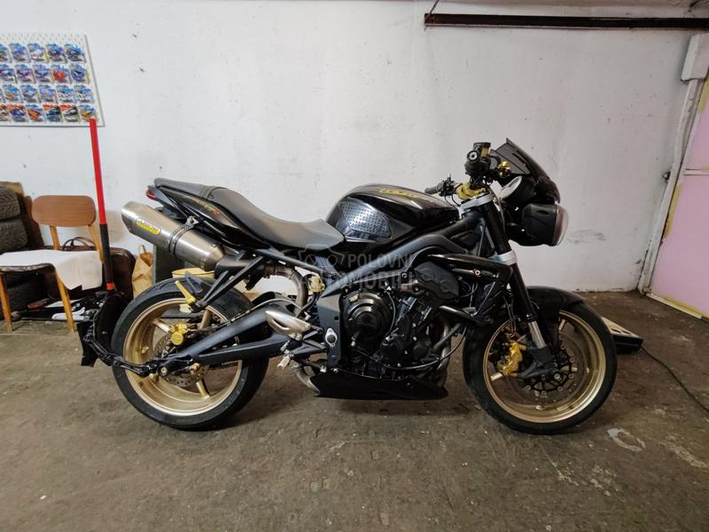 Triumph Street Triple R 675