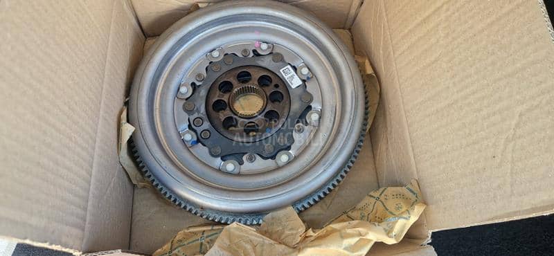 Plivajući zamajac DSG