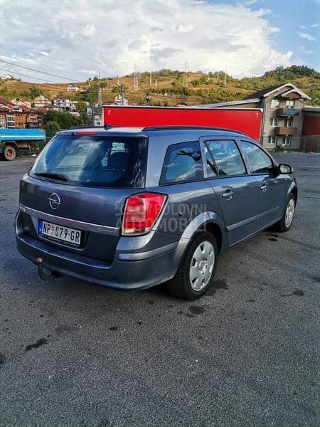 Opel Astra H 