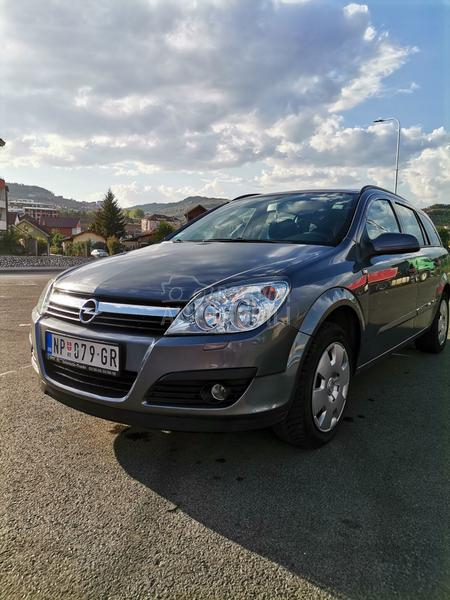 Opel Astra H 