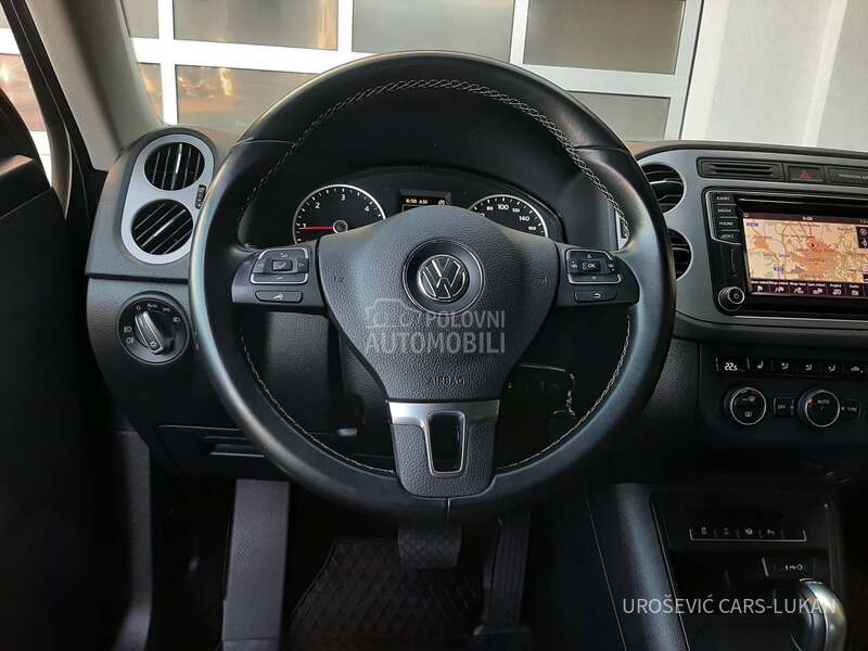 Volkswagen Tiguan Lounge DSG 4x4 CH