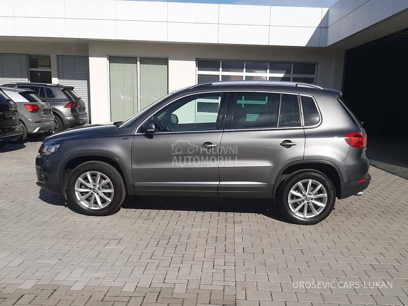 Volkswagen Tiguan Lounge DSG 4x4 CH