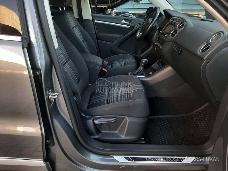 Volkswagen Tiguan Lounge DSG 4x4 CH