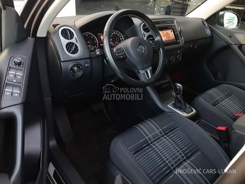 Volkswagen Tiguan Lounge DSG 4x4 CH