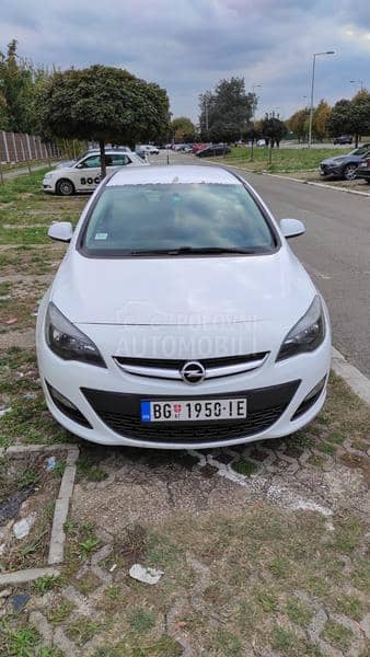Opel Astra J 1.7 CDTI