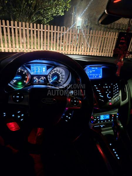 Ford Focus 2.0, TITANIUM