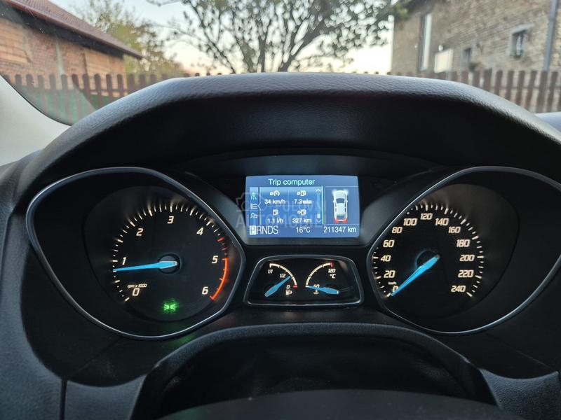 Ford Focus 2.0, TITANIUM