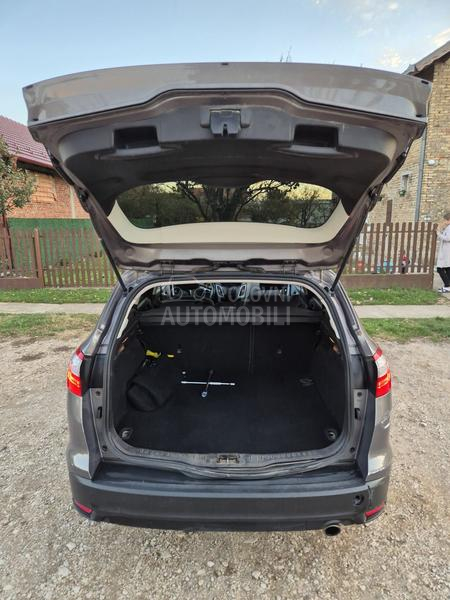 Ford Focus 2.0, TITANIUM