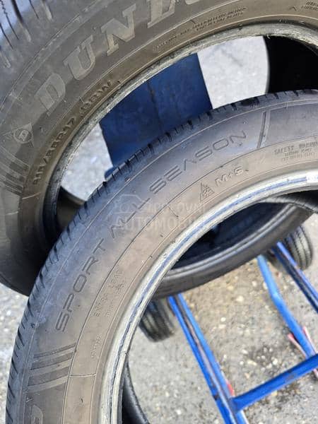 Dunlop 215/55 R17 Sve sezone