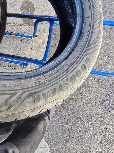 Goodyear 215/65 R17 Letnja