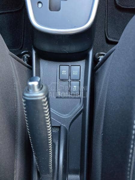 Toyota Yaris 1.5 hibrid
