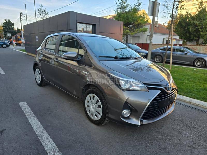 Toyota Yaris 1.5 hibrid