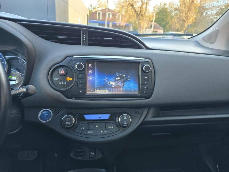 Toyota Yaris 1.5 hibrid