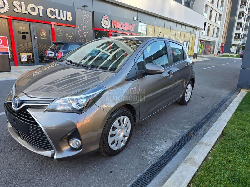 Toyota Yaris 1.5 hibrid