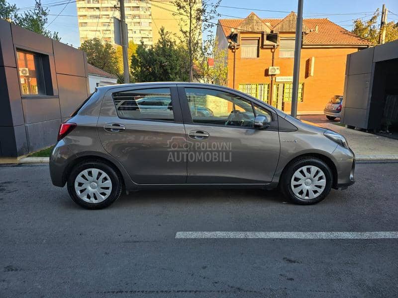 Toyota Yaris 1.5 hibrid