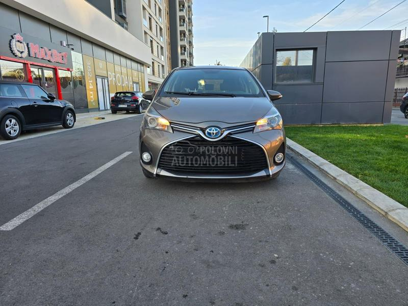 Toyota Yaris 1.5 hibrid