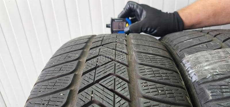 Pirelli 235/55 R19 Zimska