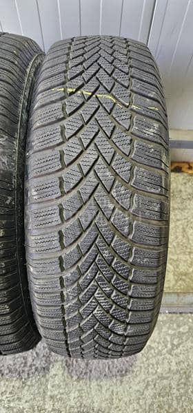 Bridgestone 225/65 R17 Zimska