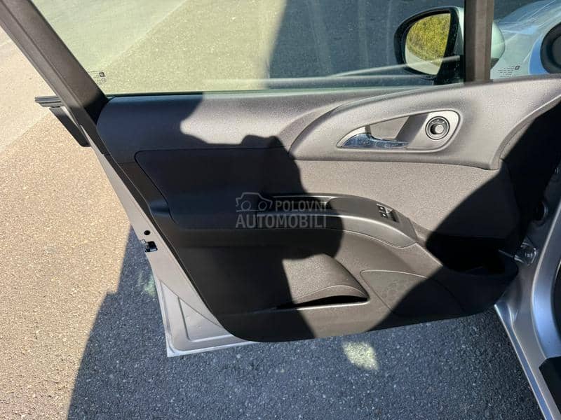 Opel Meriva 1.7 CDTI COLOR EDITI