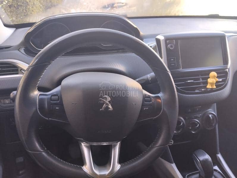 Peugeot 2008 Urban Cross