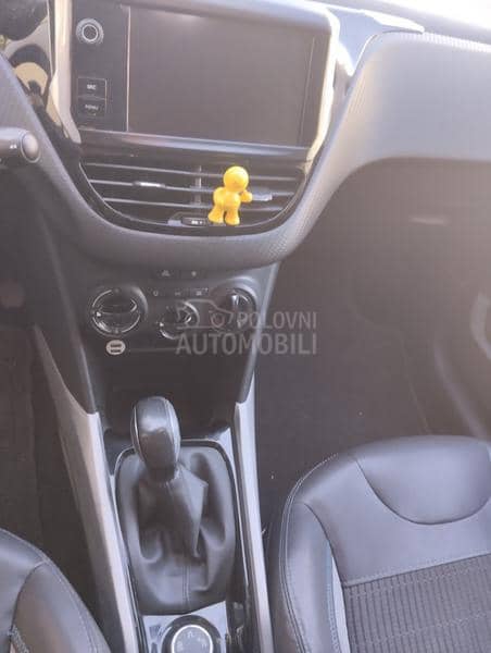 Peugeot 2008 Urban Cross