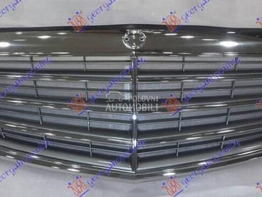 PVC MASKA KOMPLET SREBRNA/HROM za Mercedes Benz E Klasa od 2013. do 2016. god.