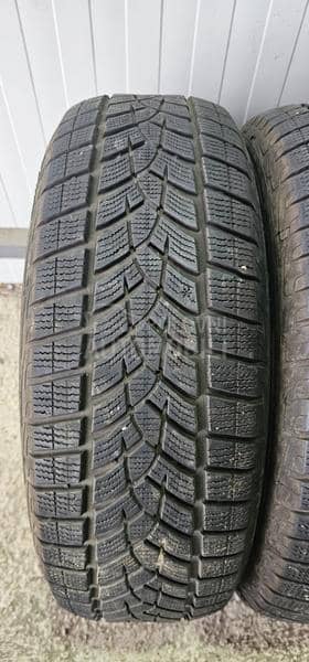 Goodyear 225/65 R17 Zimska