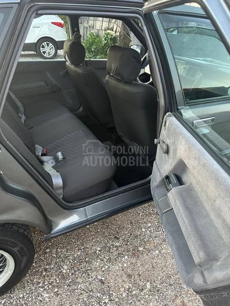 Renault R 21 1.4 8v Tng