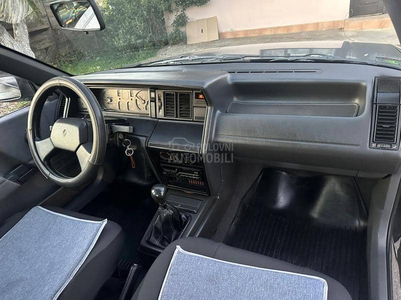 Renault R 21 1.4 8v Tng