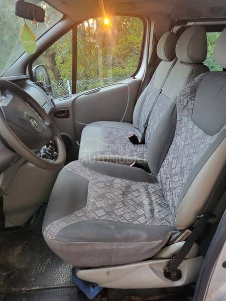 Opel Vivaro PUTNIČKI