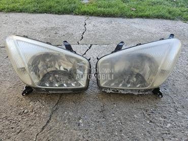 Farovi za Toyota RAV 4 od 2001. do 2003. god.