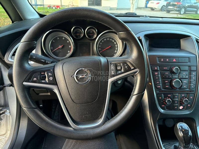 Opel Astra J re st yl e