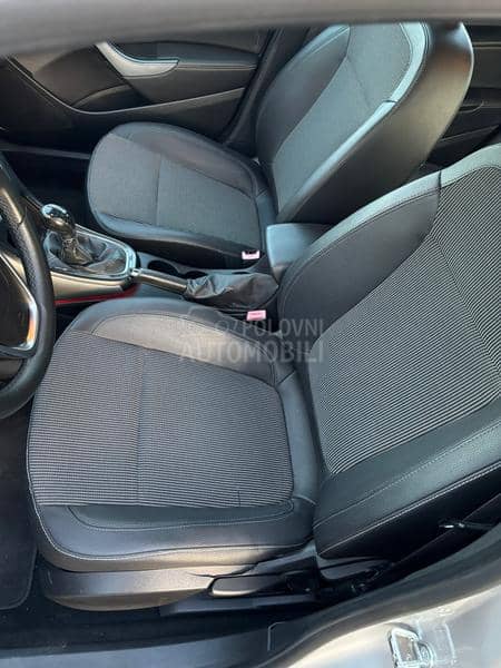 Opel Astra J re st yl e