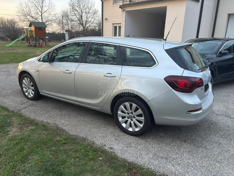 Opel Astra J cdti