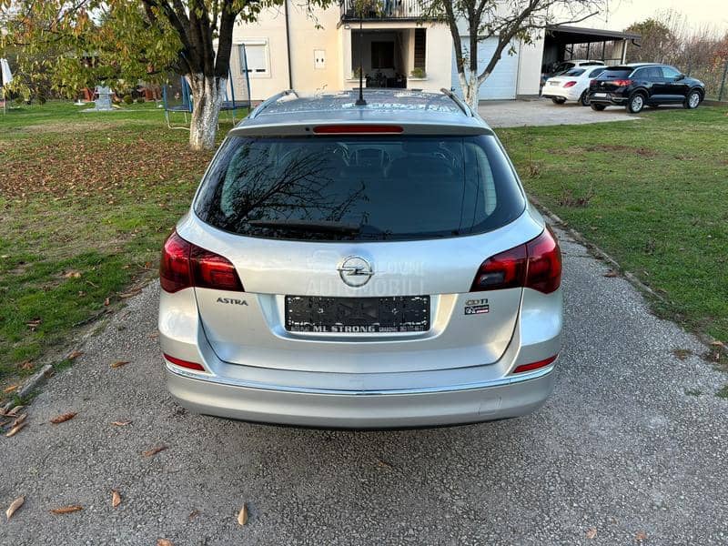 Opel Astra J re st yl e