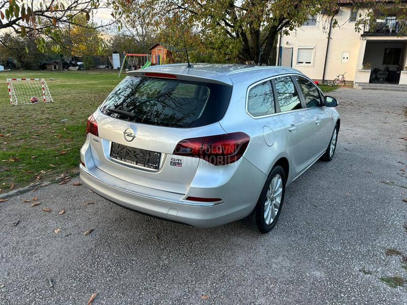 Opel Astra J re st yl e