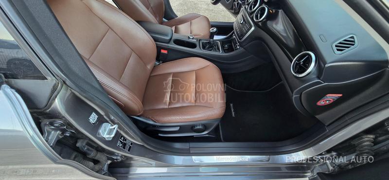 Mercedes Benz CLA 180 1.5CDi//AMG Style//