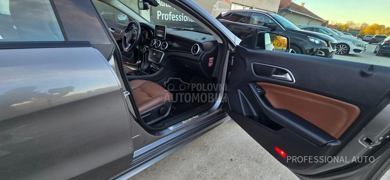 Mercedes Benz CLA 180 1.5CDi//AMG Style//