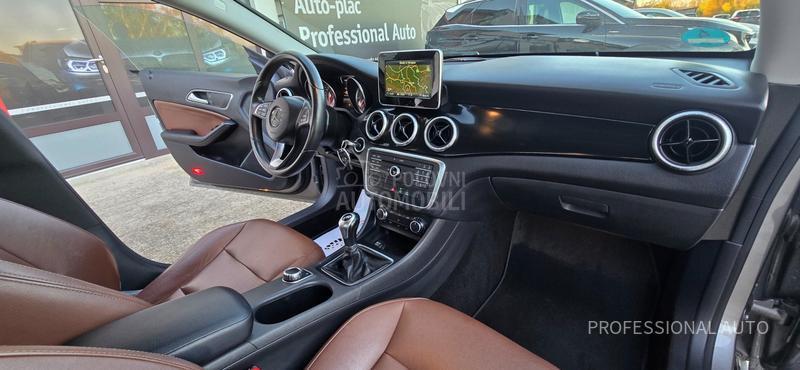 Mercedes Benz CLA 180 1.5CDi//AMG Style//