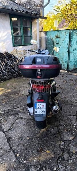 Piaggio Beverly