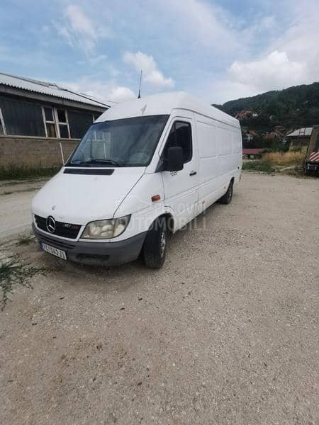 Mercedes Benz Sprinter 313