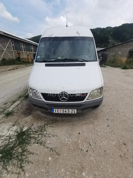 Mercedes Benz Sprinter 313