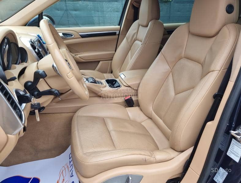 Porsche Cayenne 3.0 d